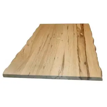 Fraké veneer sheet showing contrasting streaks.